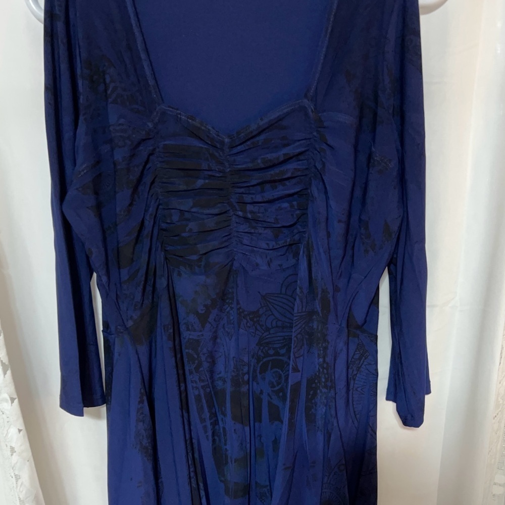 Pretty 1xl Elegant Blue Women's top/ blouse, great for special occasions
